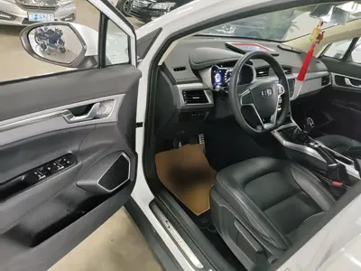 Geely Emgrand GS