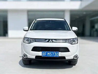 Mitsubishi Outlander (Import)