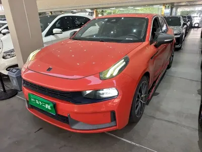 Lynk & Co 03