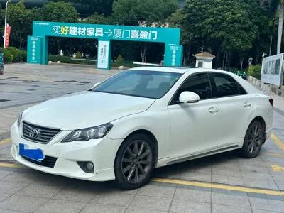 Toyota Reiz