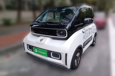 Baojun E300