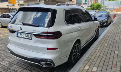 BMW X7