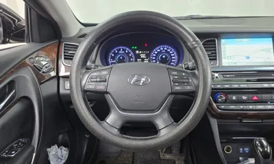 Hyundai Aslan