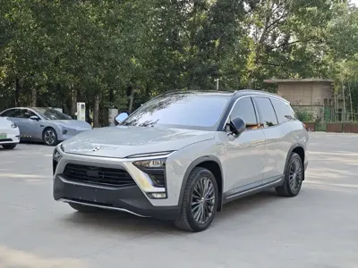 Nio ES8