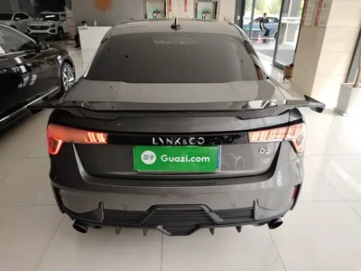 Lynk & Co 03