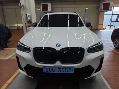 BMW iX3