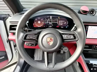 Porsche Macan EV