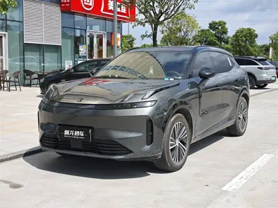Lynk & Co 08 EM-P