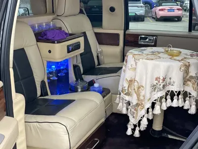 Lincoln Navigator