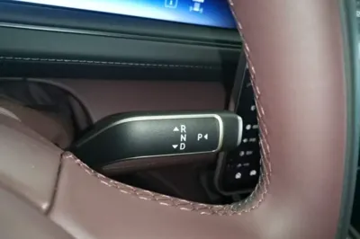 Nio ES8