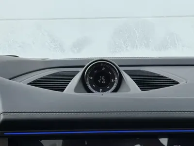Porsche Macan EV