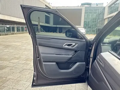 Land Rover Velar