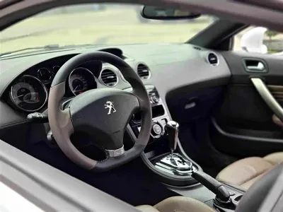 Peugeot RCZ
