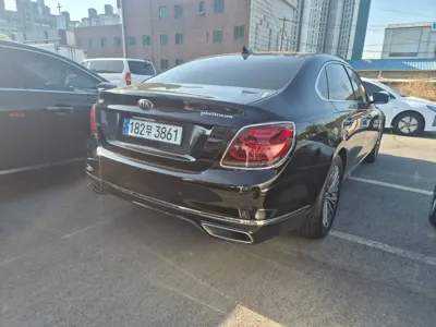 Kia K9