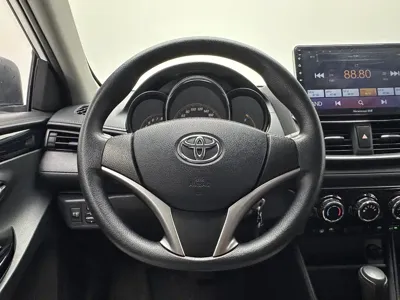 Toyota Yaris L