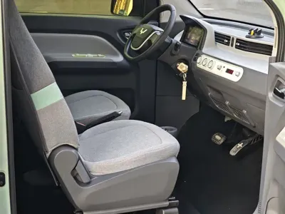 Wuling MINIEV