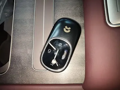 Nio ES8