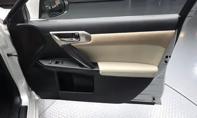 Lexus CT200h