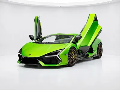 Lamborghini Revuelto