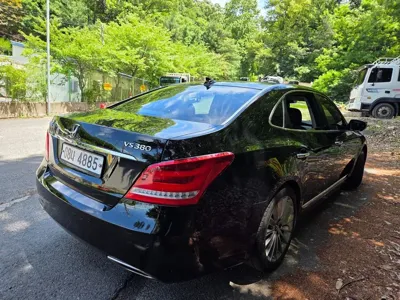 Hyundai Equus