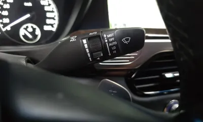 Genesis EQ900