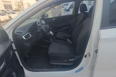 Hyundai Verna (older generation)