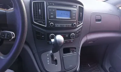 Hyundai Starex