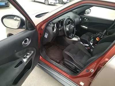 Infiniti ESQ
