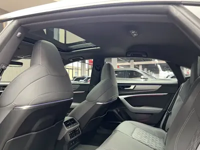Audi A7L