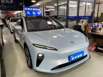 Nio ET5