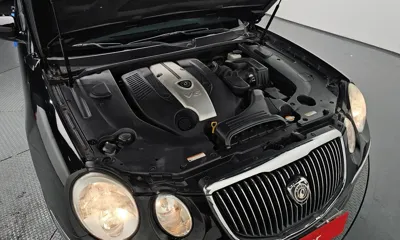 Kia Opirus