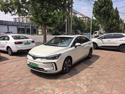 BAIC EU5