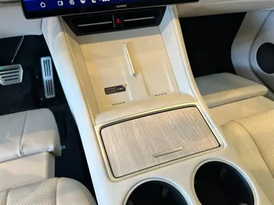 智界 Zhijie R7
