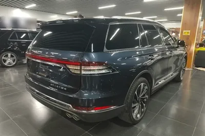 Lincoln Aviator