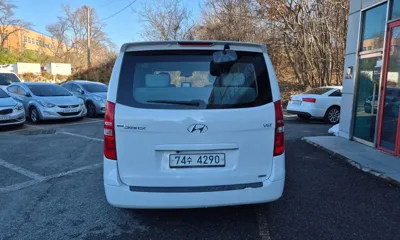 Hyundai Starex