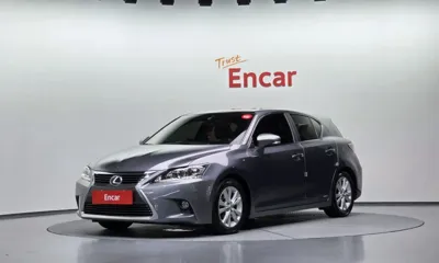 Lexus CT200h