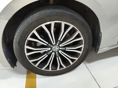 Volkswagen Phideon