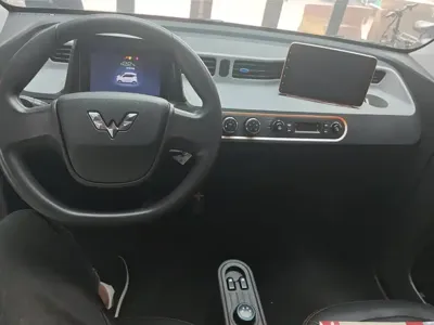 Wuling MINIEV