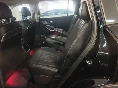 Hongqi HS7 PHEV