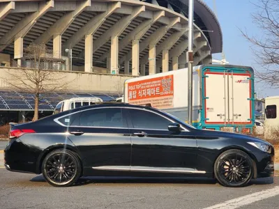 Hyundai Genesis