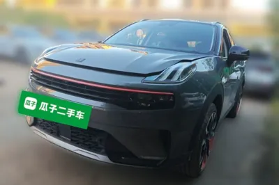Lynk & Co 06
