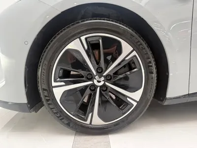 Nio ET5T