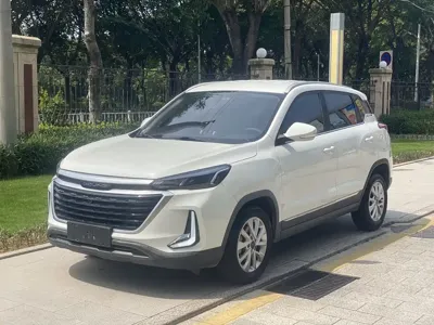 BAIC X3
