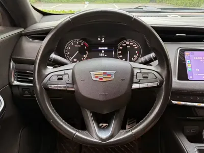 Cadillac XT4