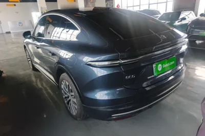 Nio EC6