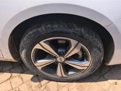 Geely Emgrand GL