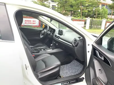 Mazda 3 Axela