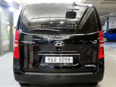 Hyundai Starex