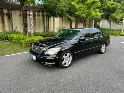 Lexus LS