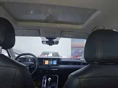 Roewe i5